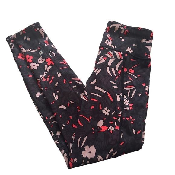 Sweaty Betty Geo Floral and Black Reversible Leggings - Picture 1 of 6